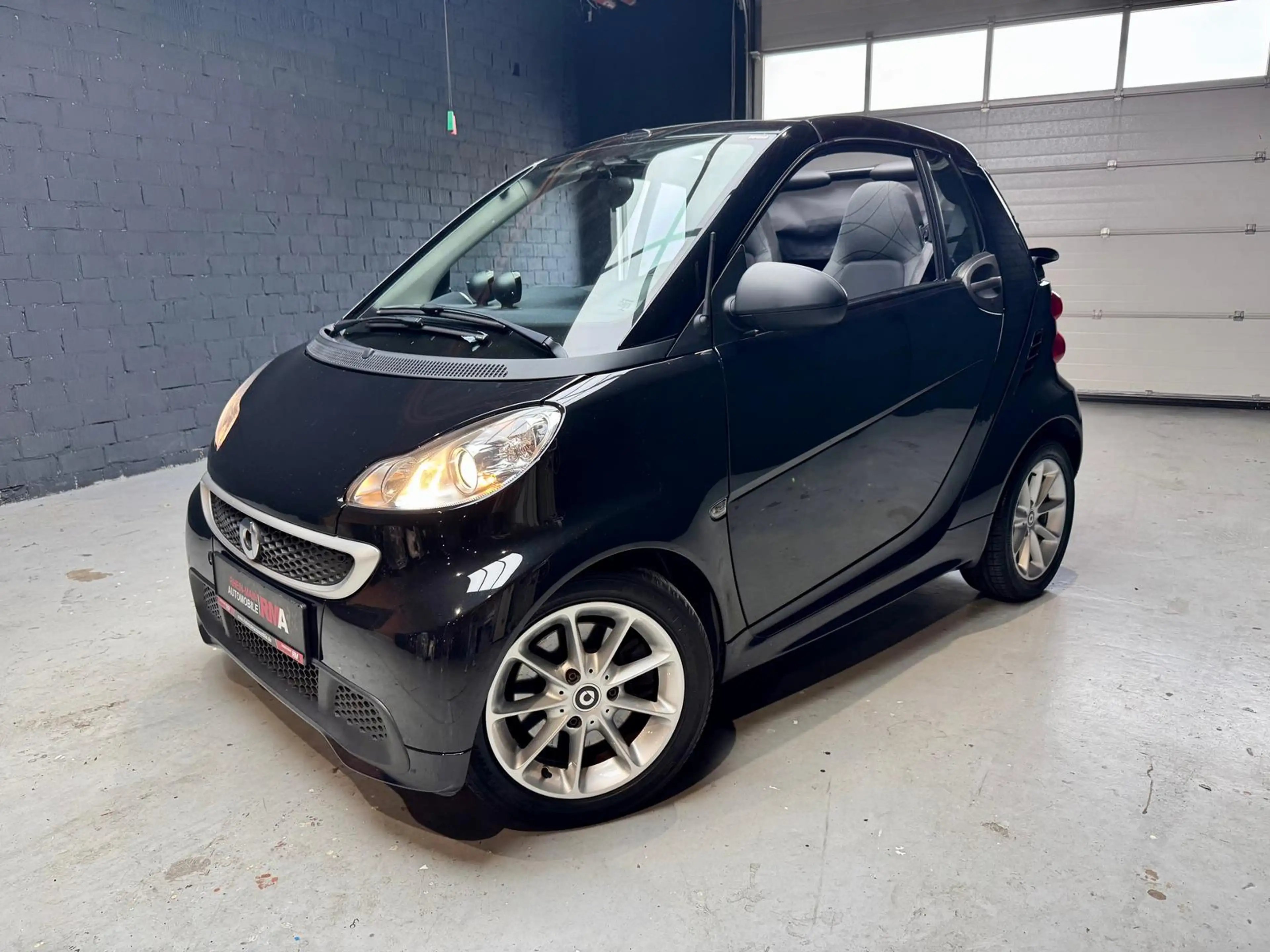 smart forTwo Micro Hybrid Drive+PASSION+RADIO+SHZ