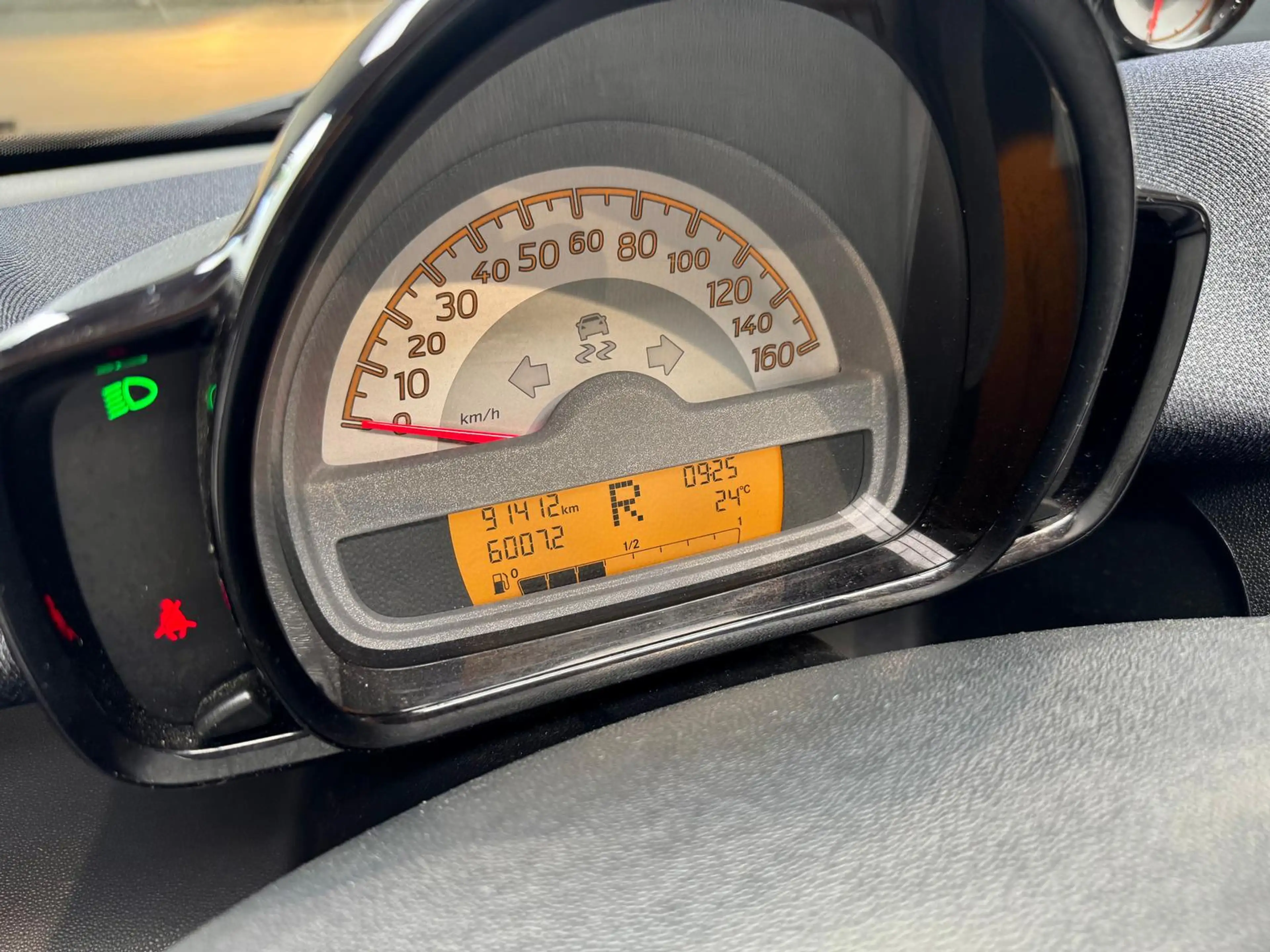 smart forTwo Micro Hybrid Drive+PASSION+RADIO+SHZ — photo 23
