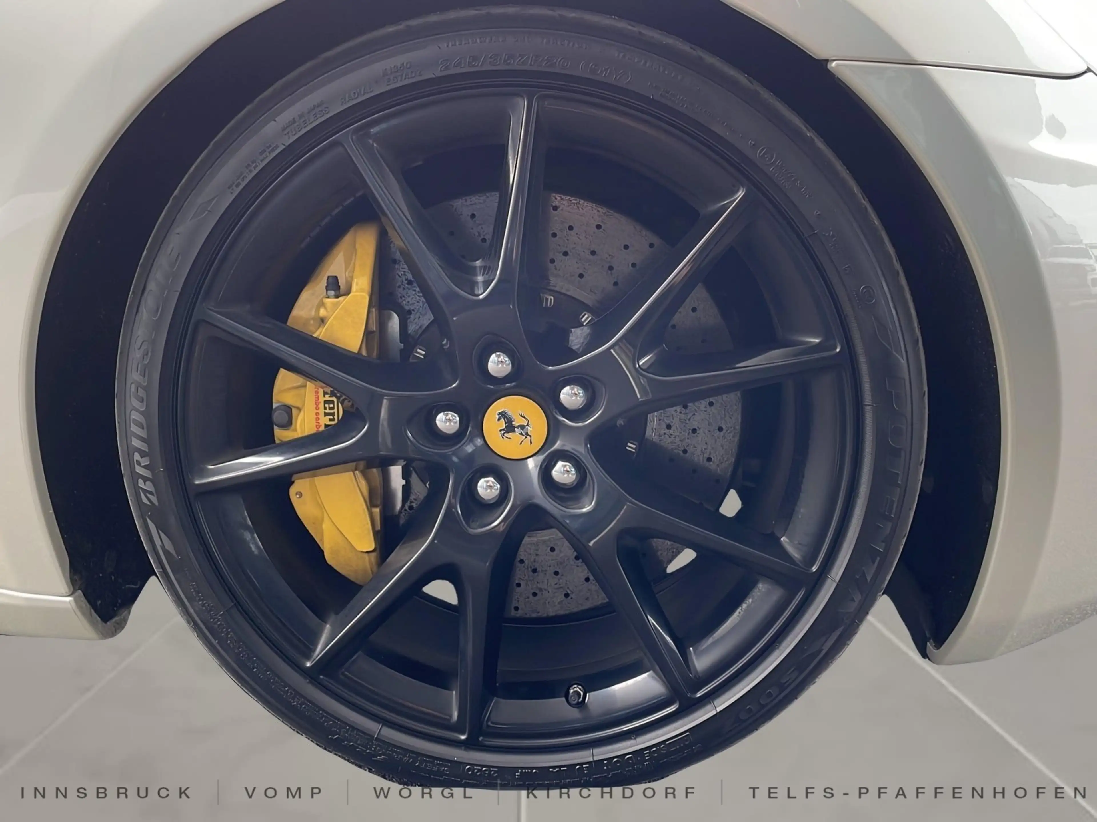 Ferrari California — photo 8