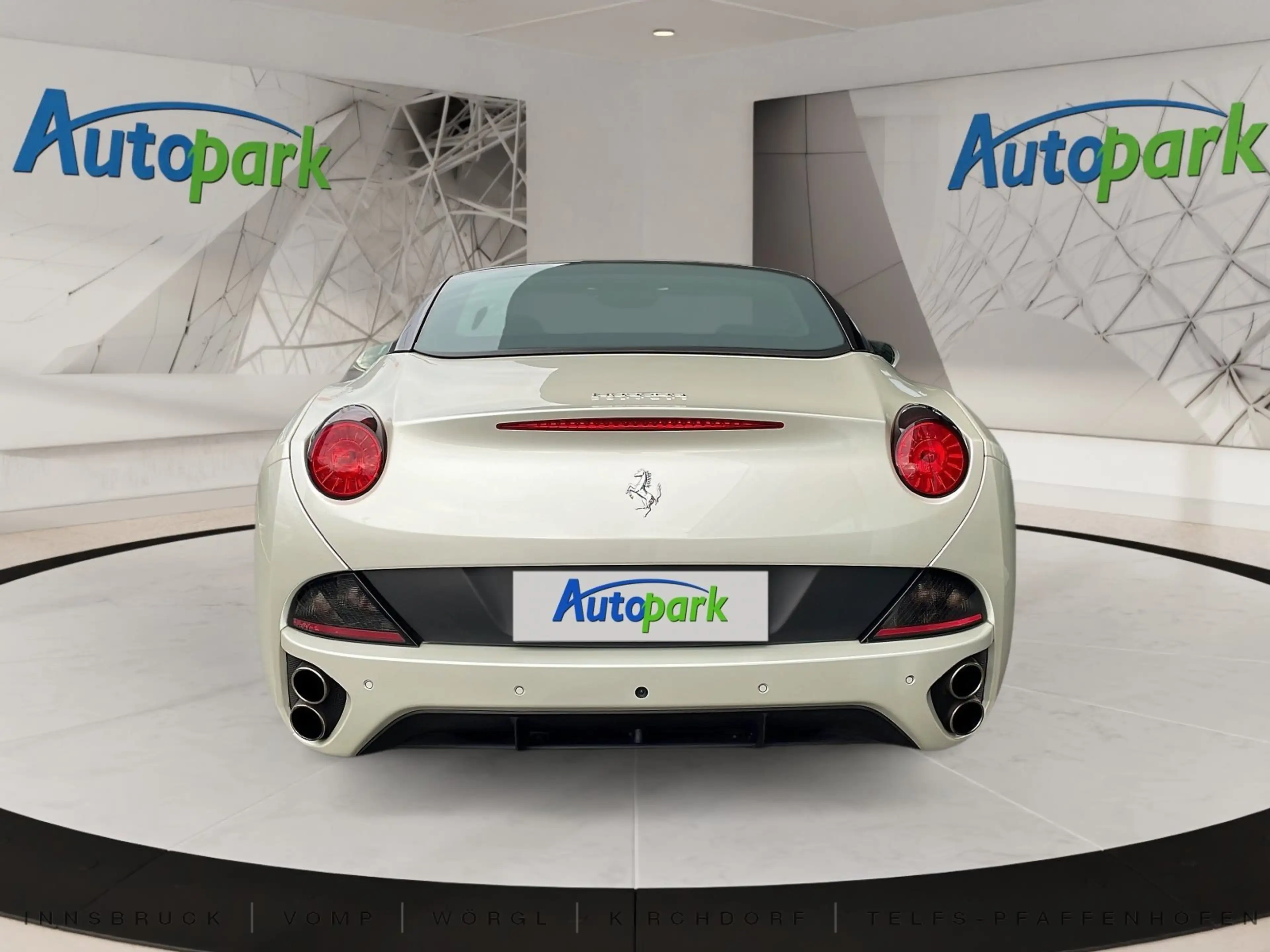 Ferrari California — photo 4