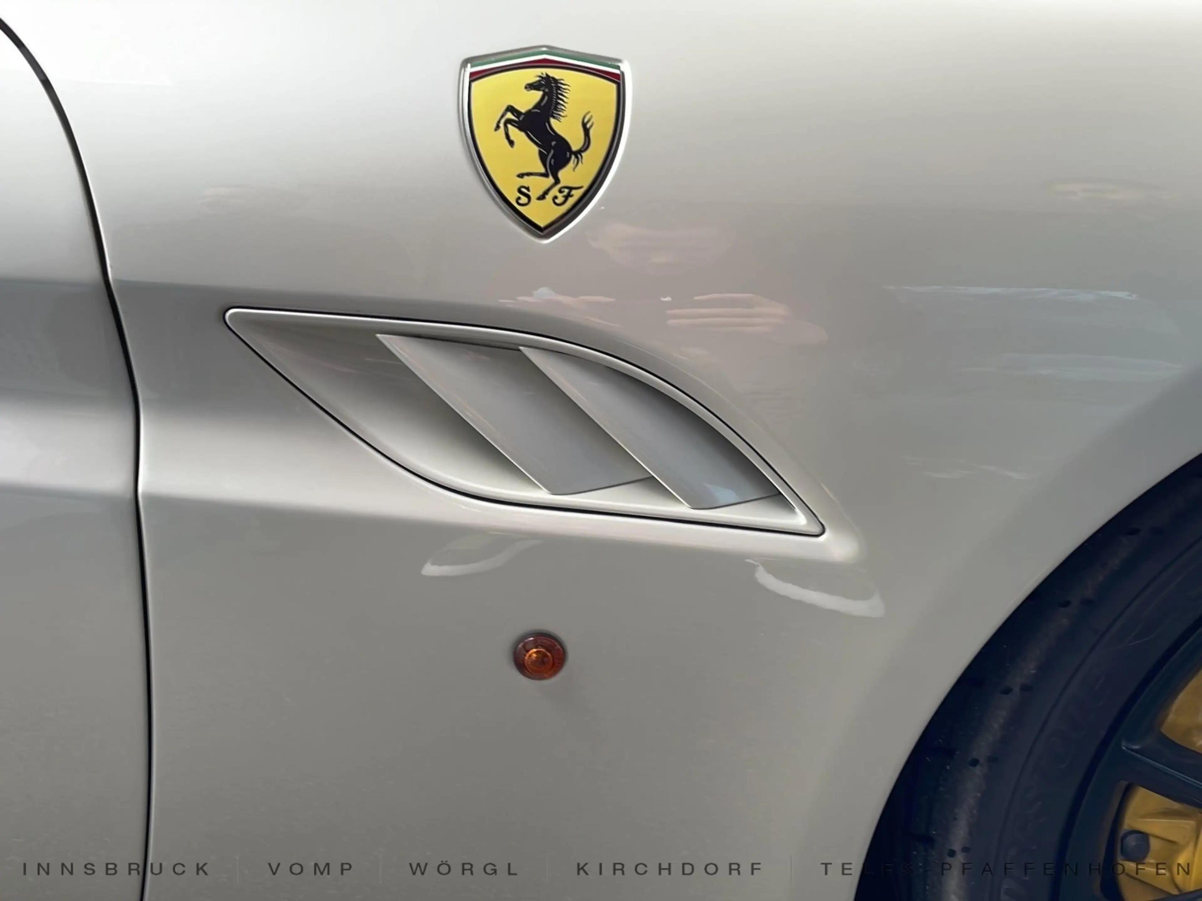Ferrari California — photo 9