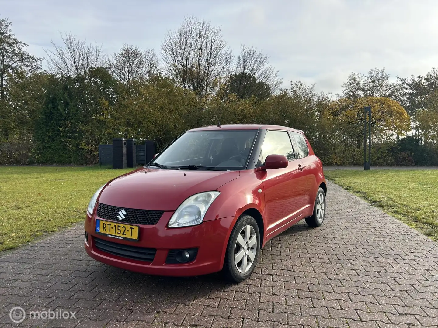 Suzuki Swift 1.3 Bandit Rouge - 1