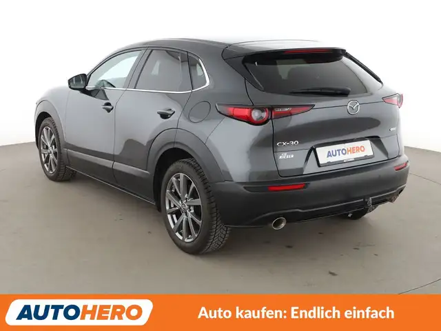 Mazda CX-30 view 4