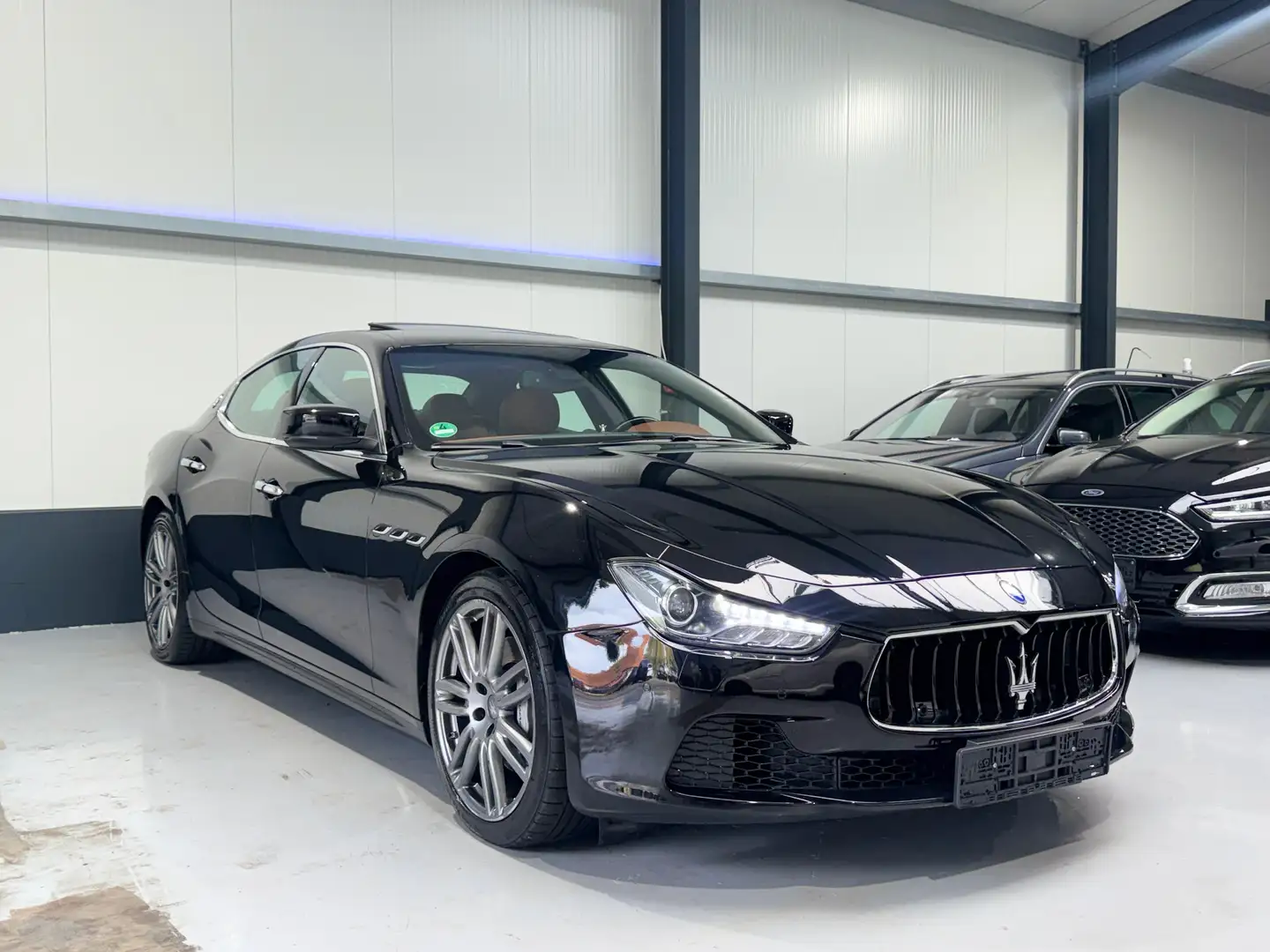 Maserati Ghibli Maserati Ghibli 3.0 V6 LEDER NAVI KAMERA XENON 20 Schwarz - 1