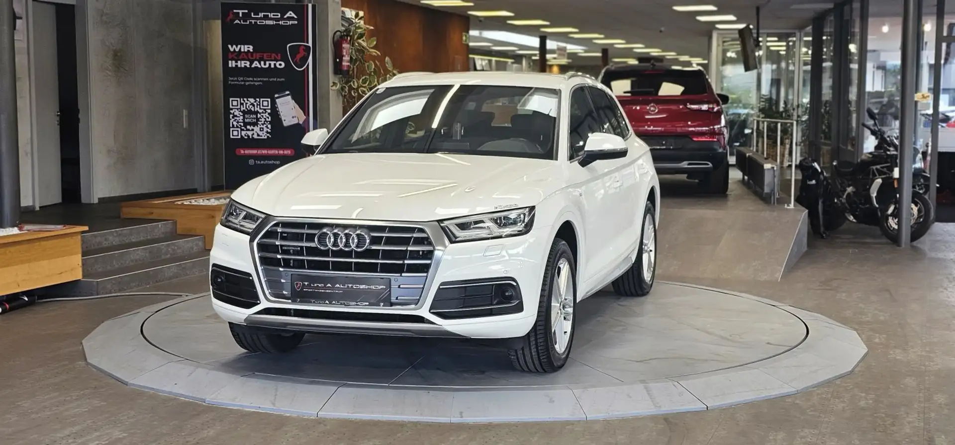 Audi Q5 2.0 TDI quattro 2xS-Line Aut. *AHK*Navi*19Zoll*LED Weiß - 1