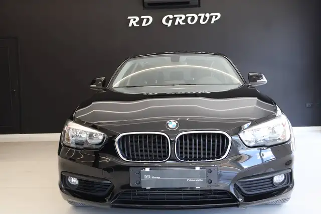 BMW 1 Series view 2