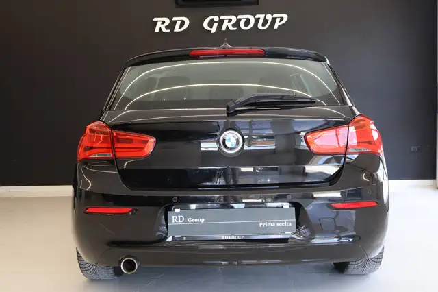 BMW 1 Series view 5