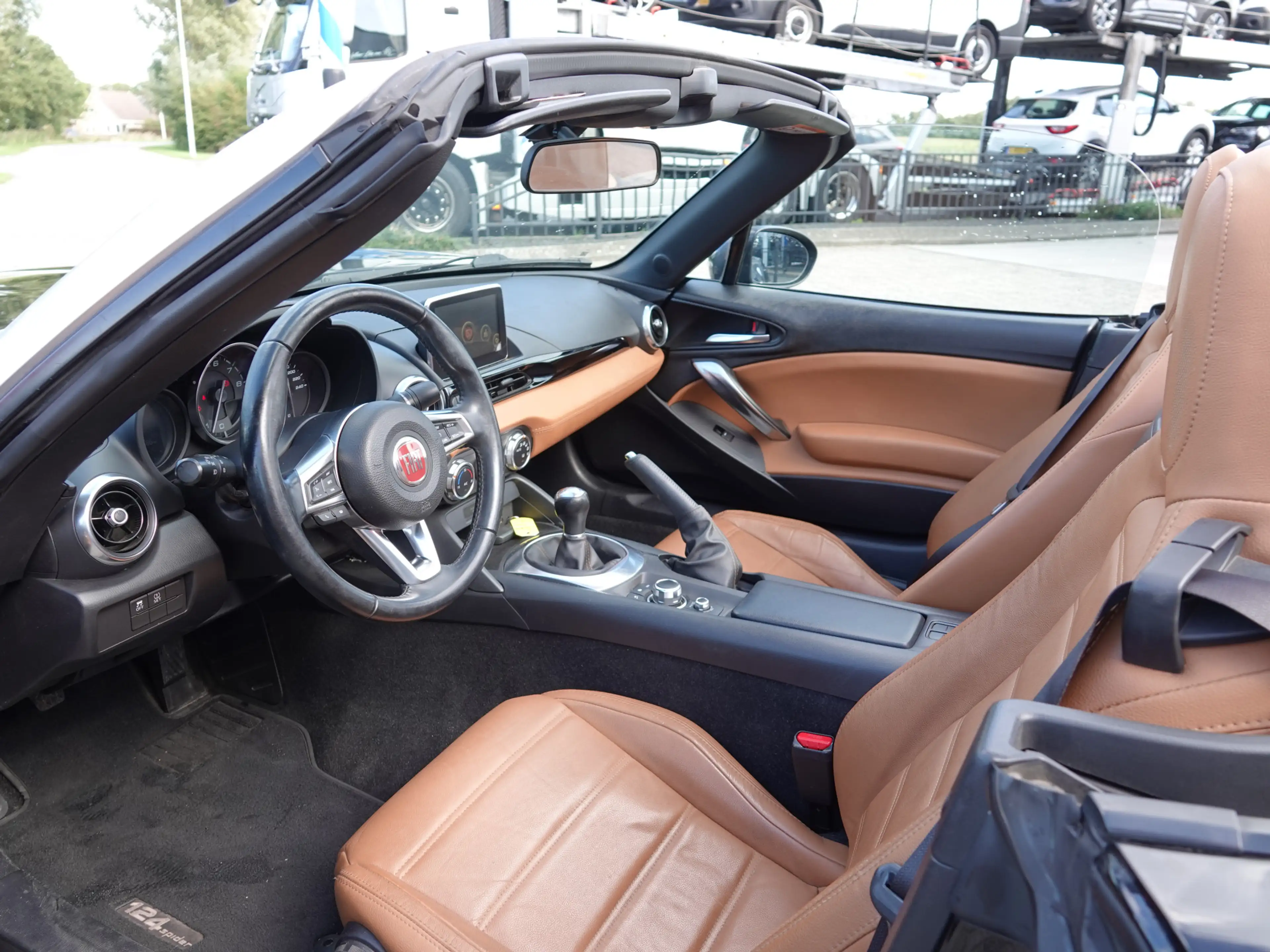 Fiat 124 Spider 1.4 MultiAir Turbo Lusso VOL LEER | CRUISE | LMV | — photo 4