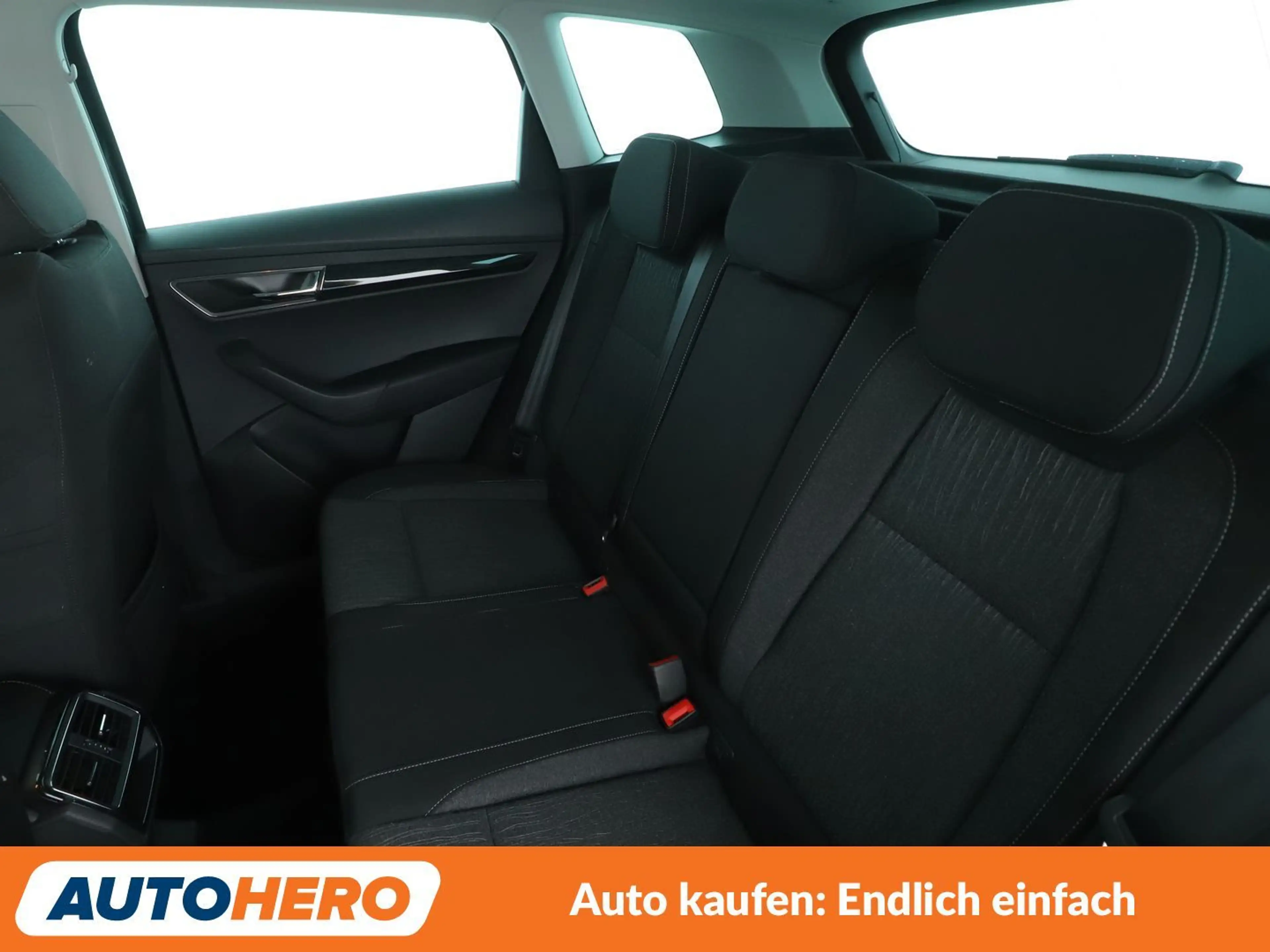 Skoda Karoq 1.5 TSI ACT Style Aut.*NAVI*LED*ACC*PDC*SHZ* — photo 14