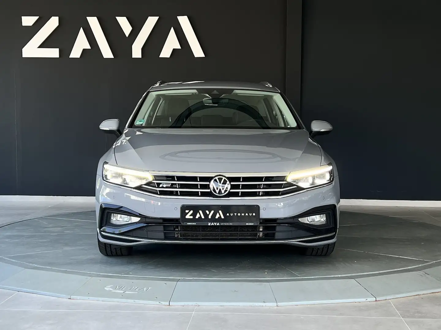 Volkswagen Passat 2.0 TDI R-Line*DSG*MATRIX*VIRTUAL* Gris - 2