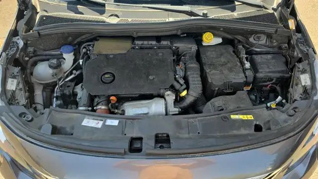 Peugeot 2008 view 15