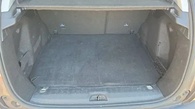 Peugeot 2008 view 14