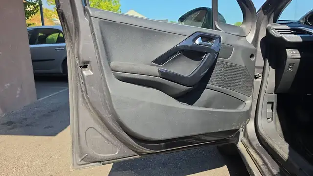 Peugeot 2008 view 7