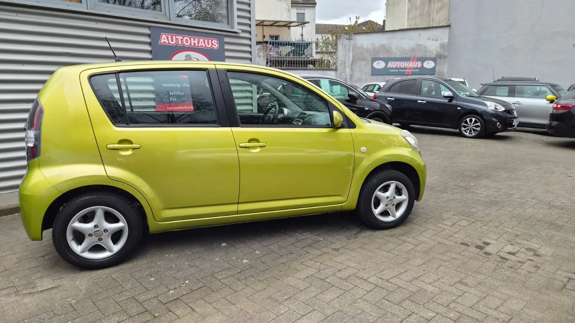 Daihatsu Sirion 1.0 KLIMA+ALLWETTER+NICHTRAUCHER Grün - 2