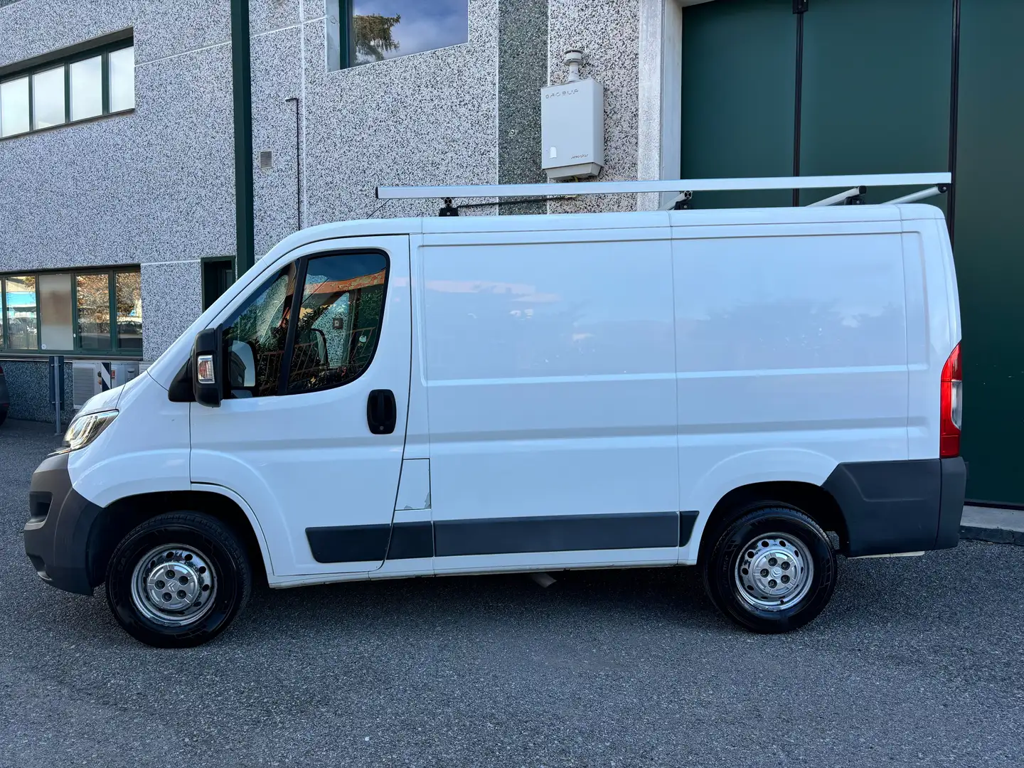 Citroen Jumper L1 H1 2.2HDI 130 cv 35QLI Bianco - 2