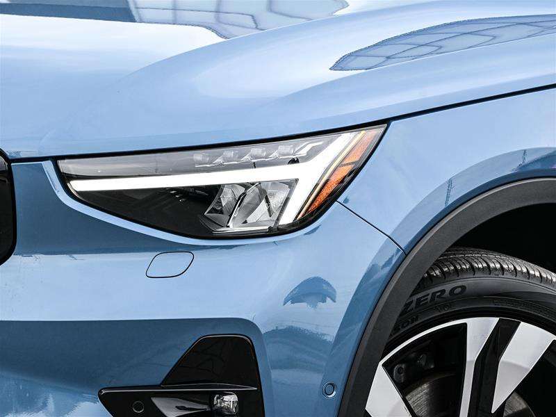 2024 Volvo XC40