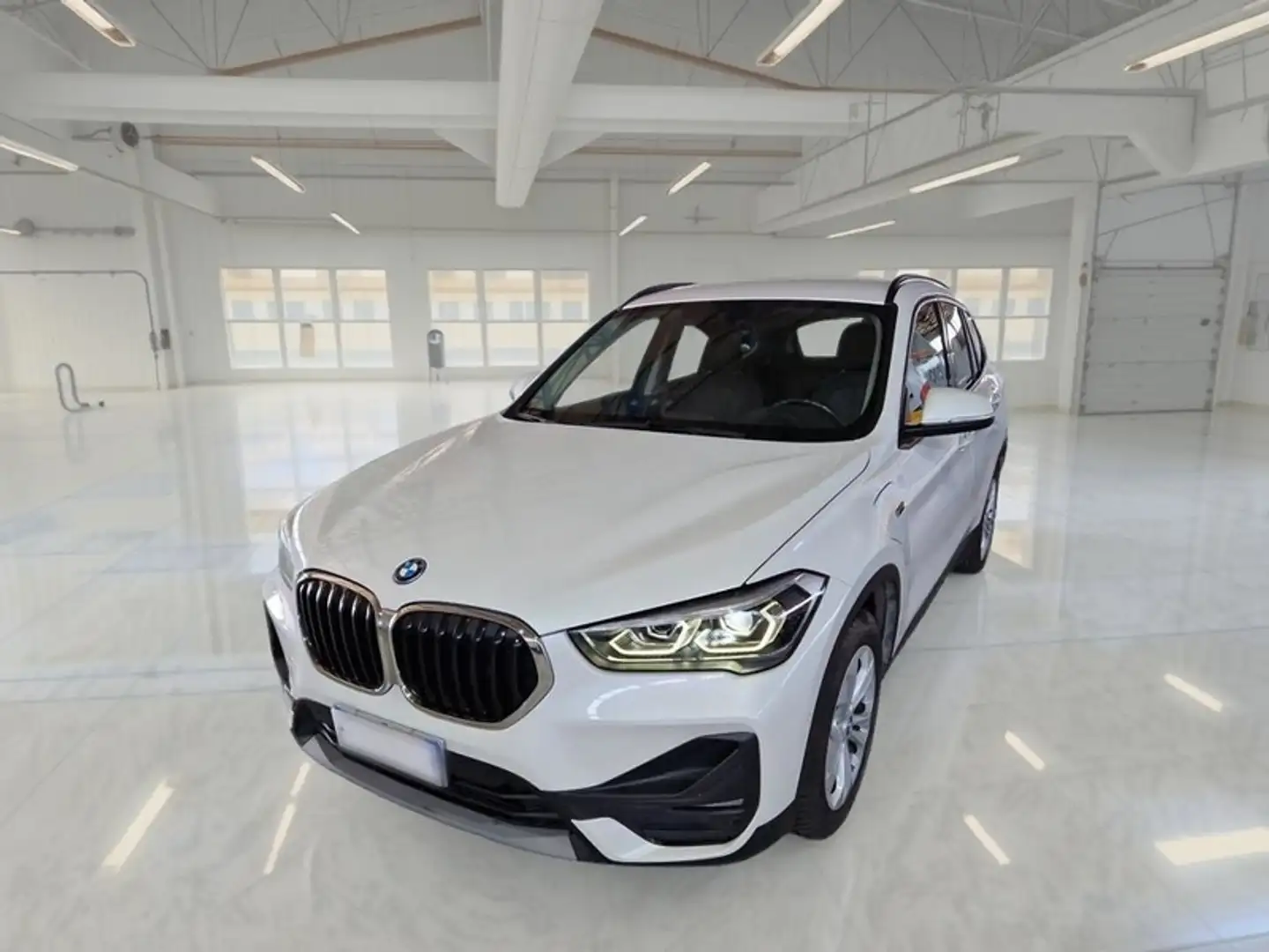BMW X1 xDrive 25e Business Advantage automatico - 1