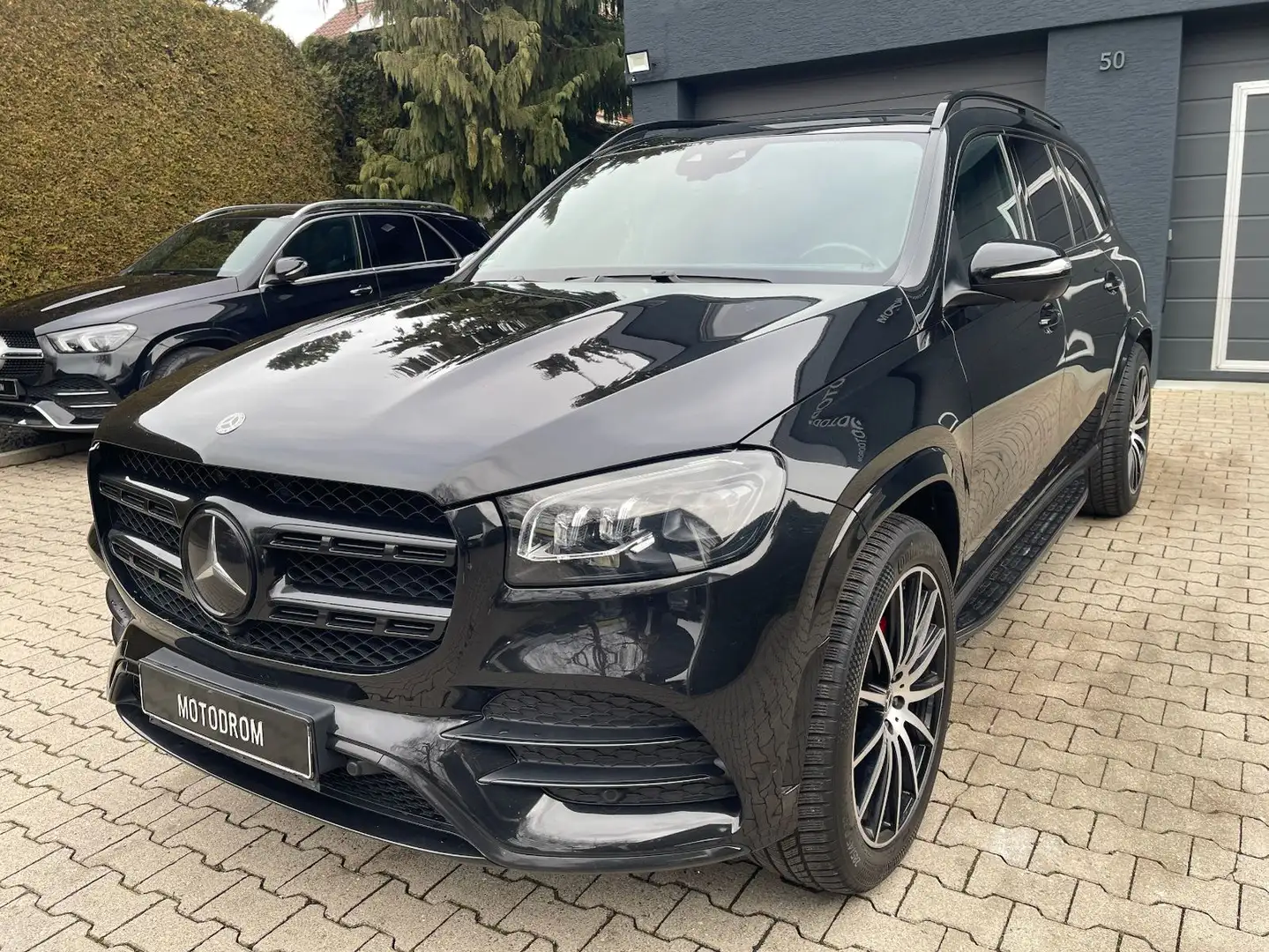 Mercedes-Benz GLS 400 GLS400d SOFT KEYLESS PANO HEADUP NIGHT AMG-LINE Schwarz - 1