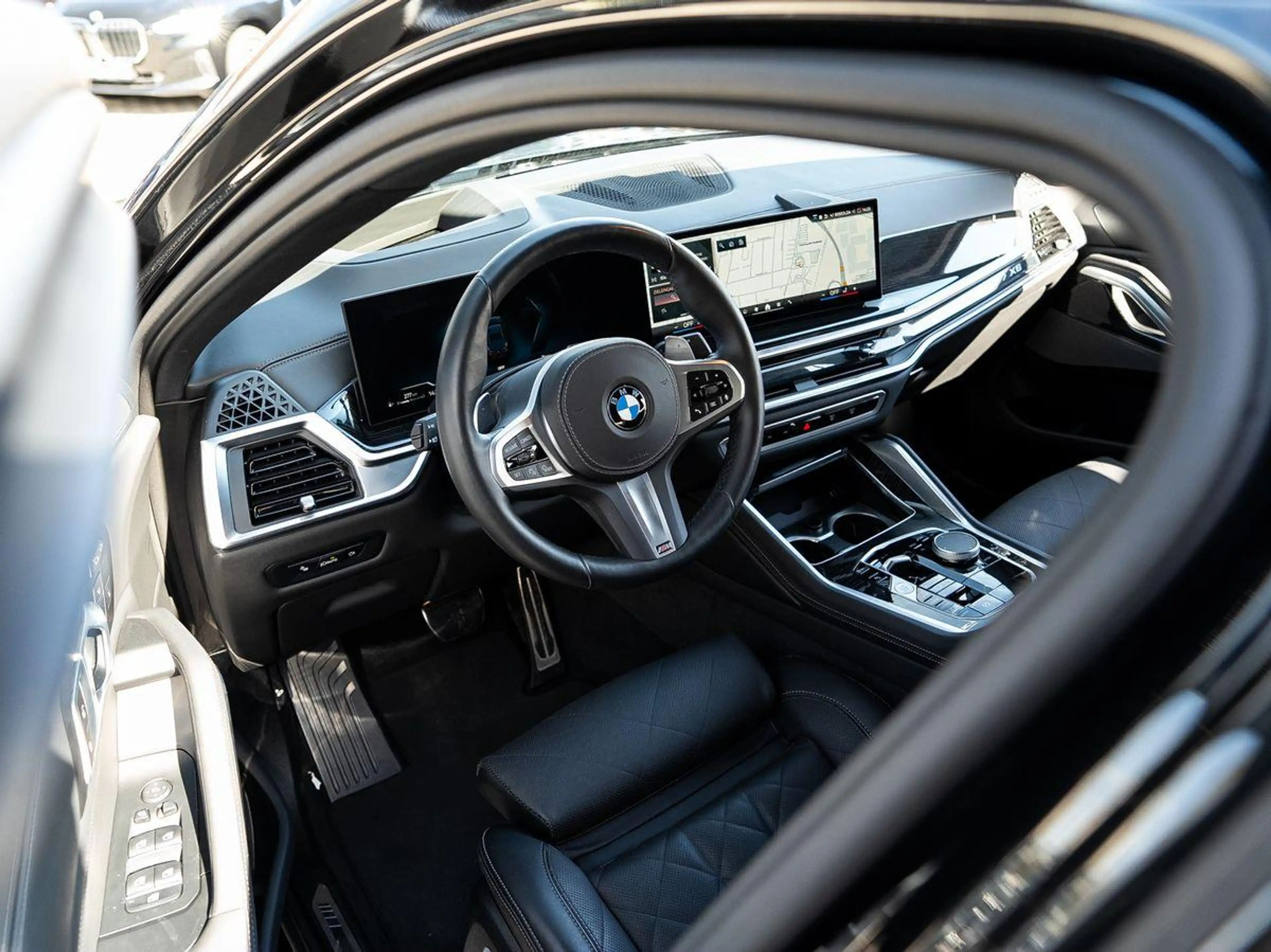 BMW X6 xDrive40i M-SportPRO 22 HuD PANO K-Sitz-Lüft — photo 12