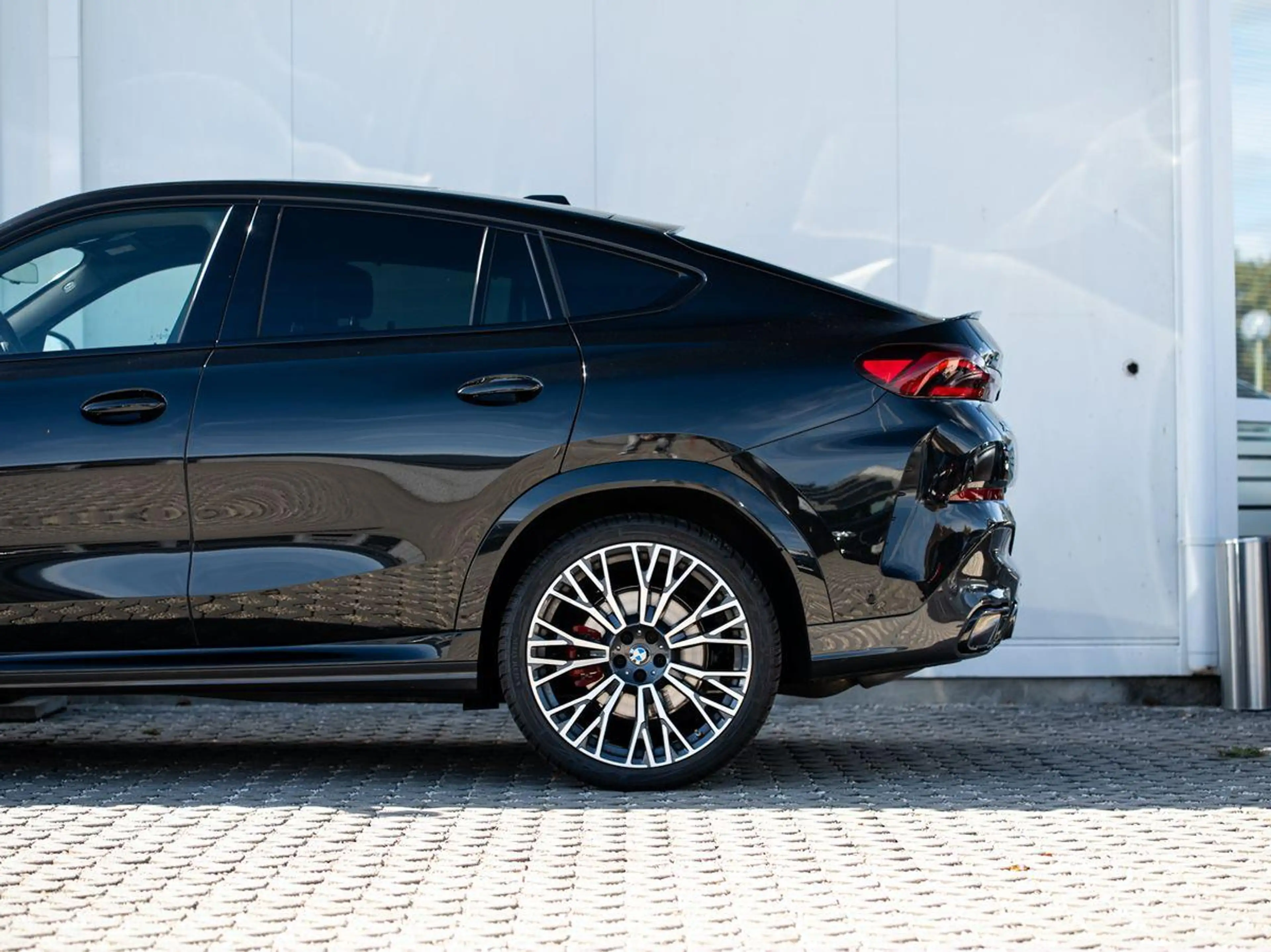 BMW X6 xDrive40i M-SportPRO 22 HuD PANO K-Sitz-Lüft — photo 11