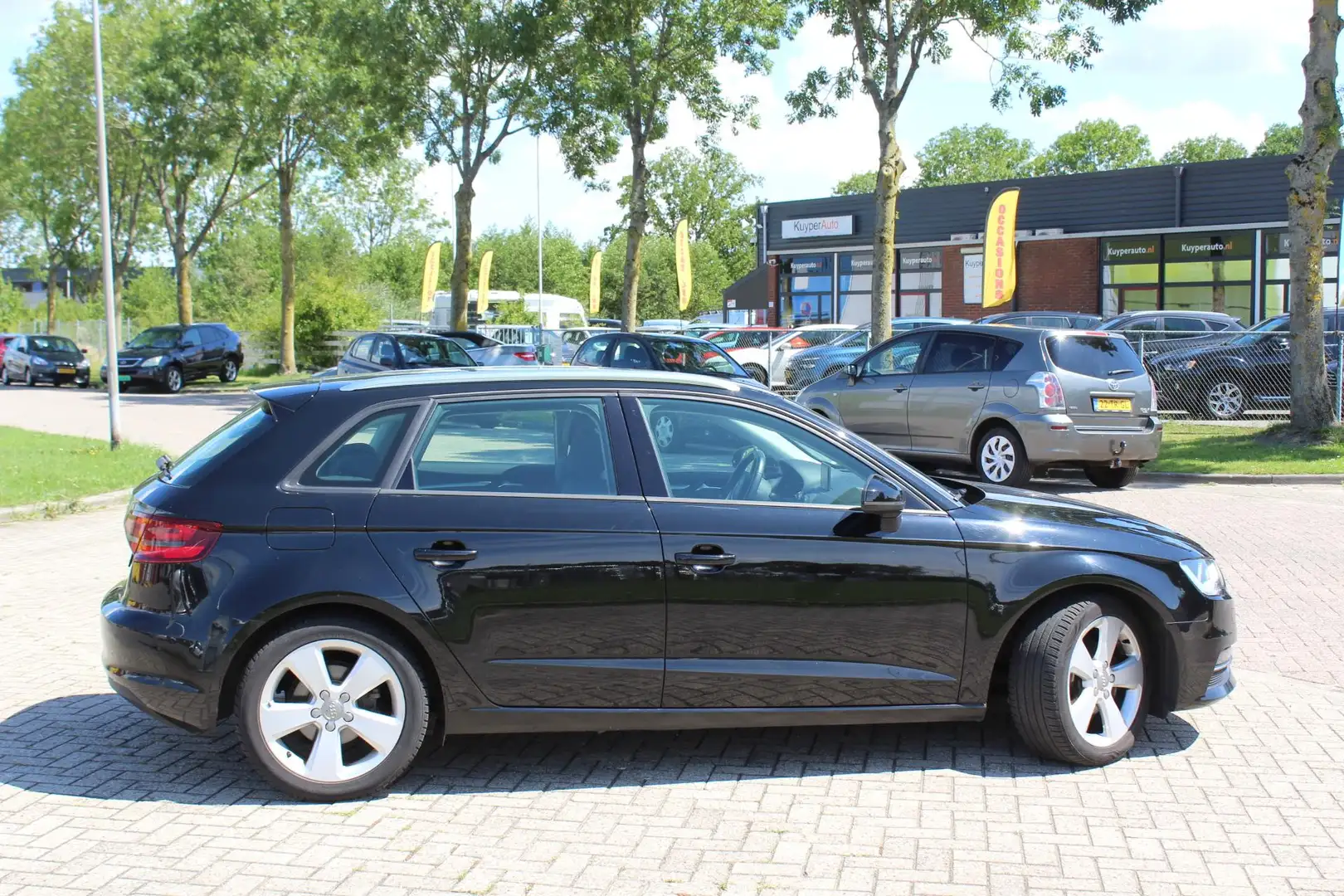 Audi A3 Sportback 1.4 TFSI Ambition Pro Line S MULTIMEDIA Negro - 2