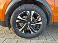 Peugeot 2008 Allure Pack PureTech 130 - 1.Hand/3D-Navi/Sitzheiz Orange - thumbnail 8