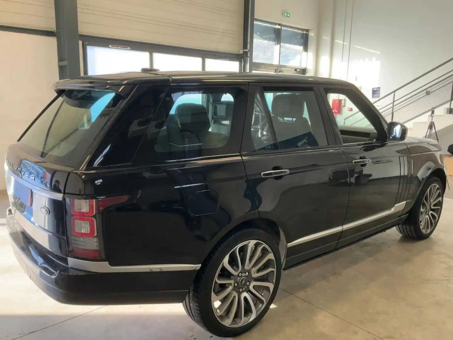 Land Rover Range Rover Range Rover V8 5.0L Supercharged Autobiography - 2