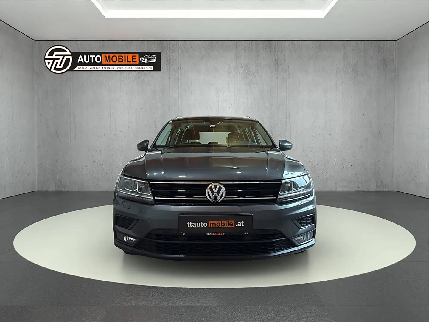 Volkswagen Tiguan 2.0 TDI BMT Comfortline 4Motion (EURO 6d-TE Silber - 2