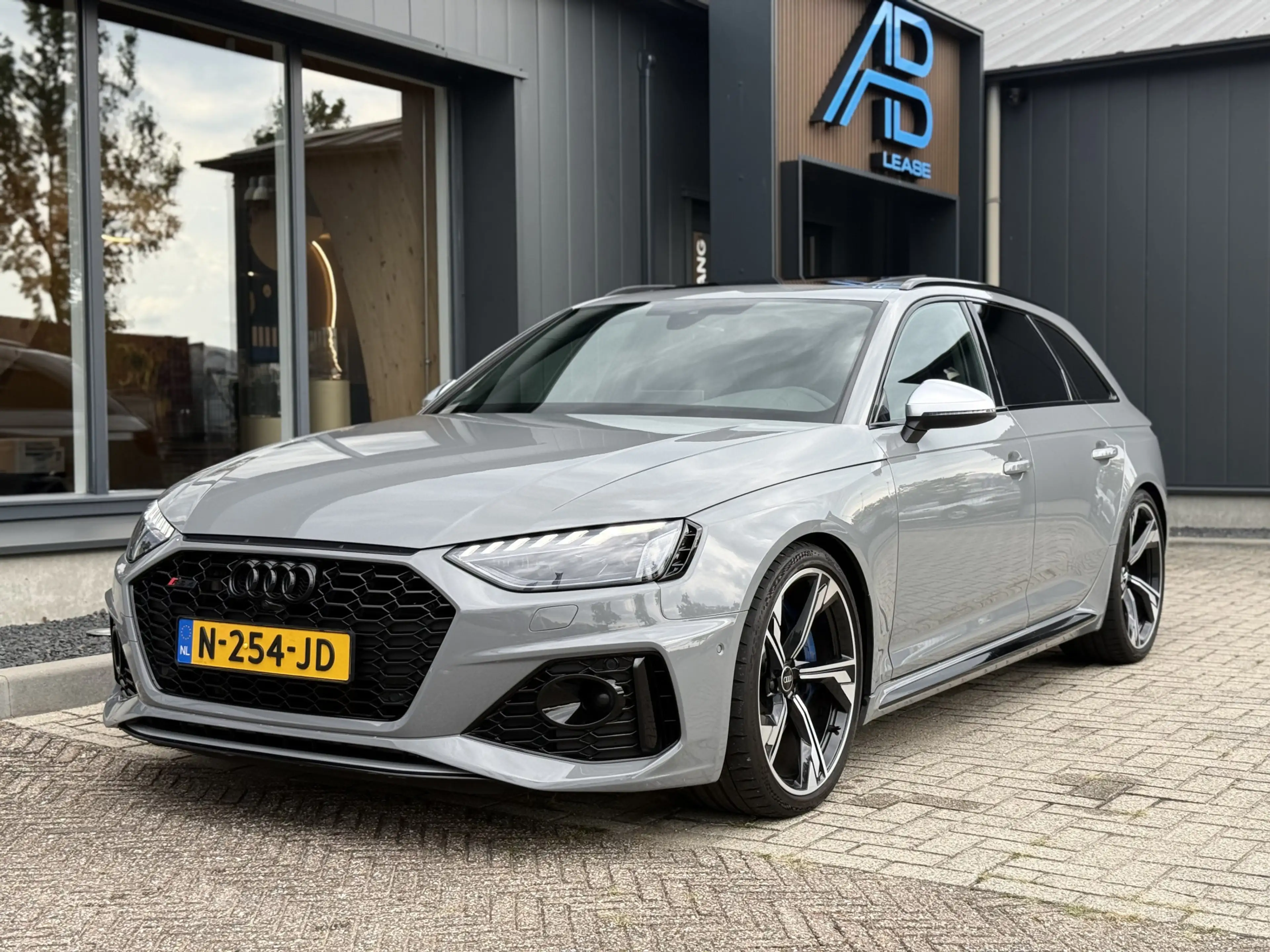 Audi RS4 Avant 2.9 TFSI quattro B&O Massage — photo 7