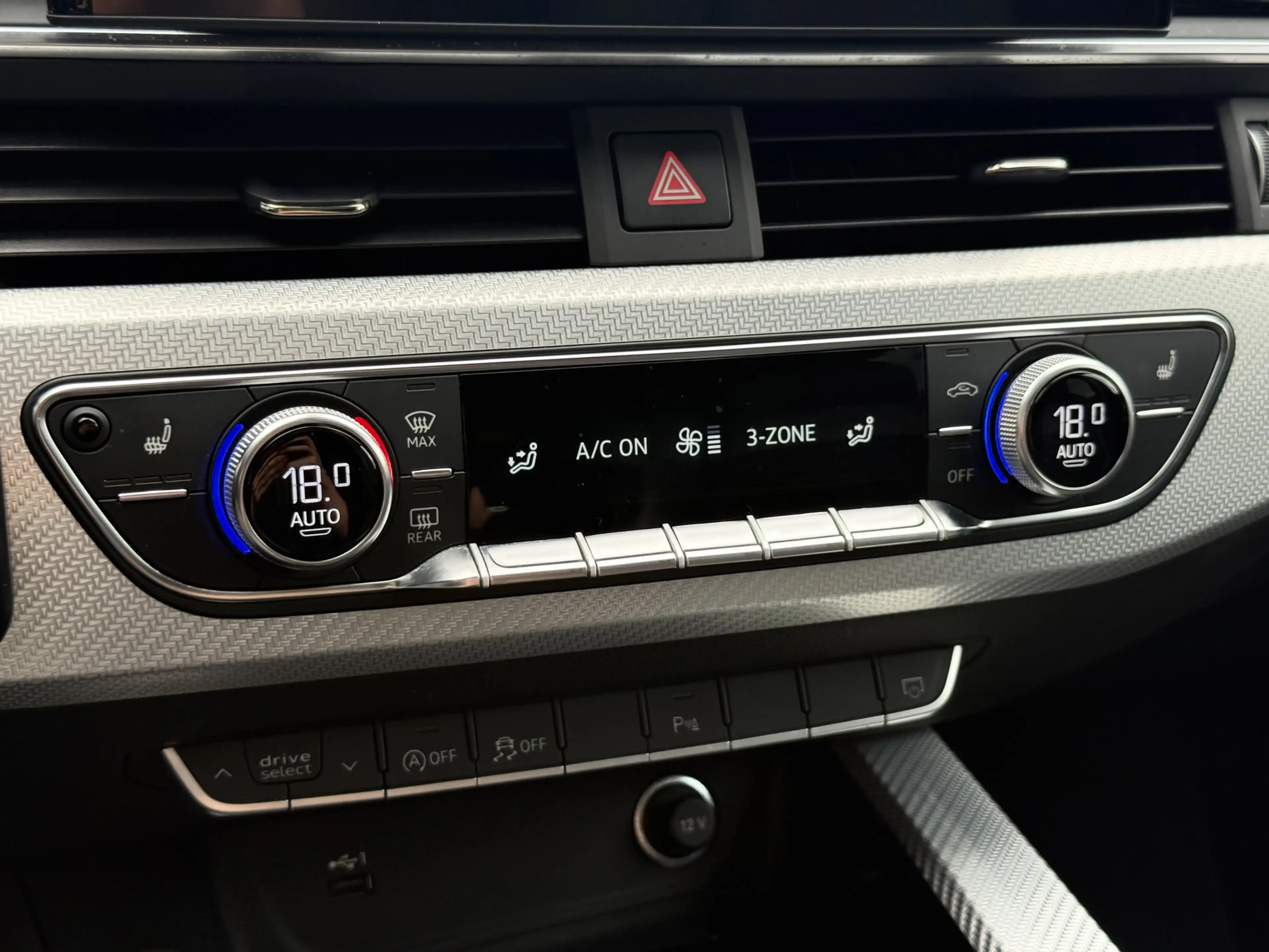 Audi RS4 Avant 2.9 TFSI quattro B&O Massage — photo 15