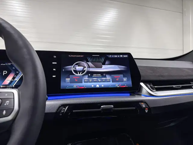 BMW Ix1 view 15