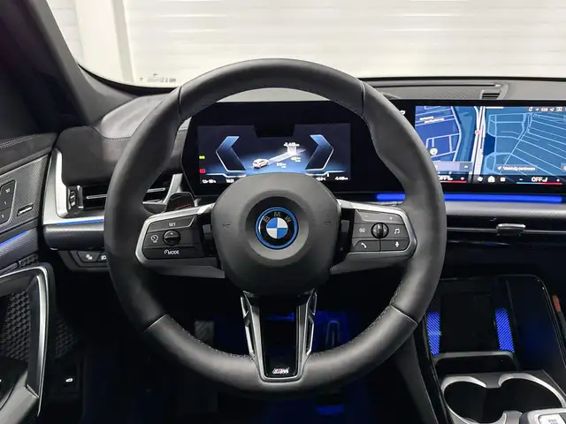 BMW Ix1 view 12