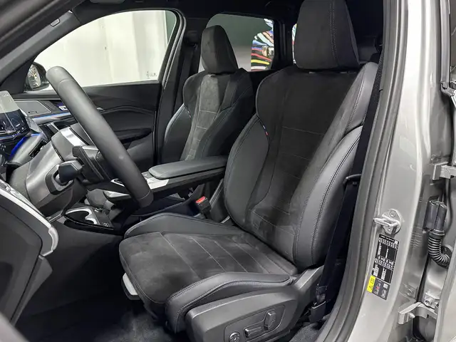 BMW Ix1 view 10