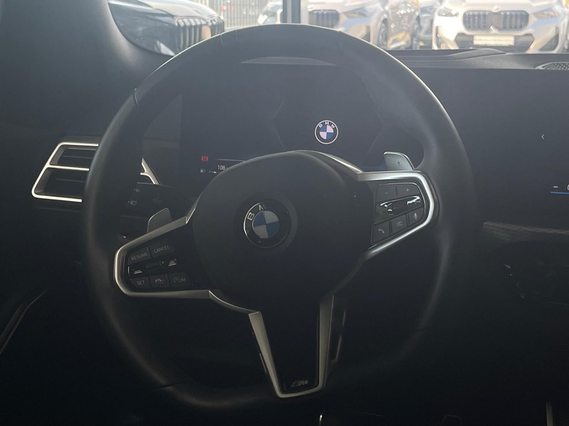 BMW 330 i xDrive Tour. M Sport HUD/PANO/AHK/360°/19" — photo 10