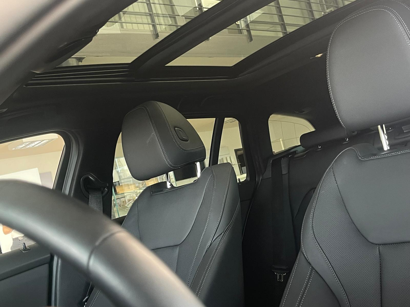 BMW 330 i xDrive Tour. M Sport HUD/PANO/AHK/360°/19" — photo 13