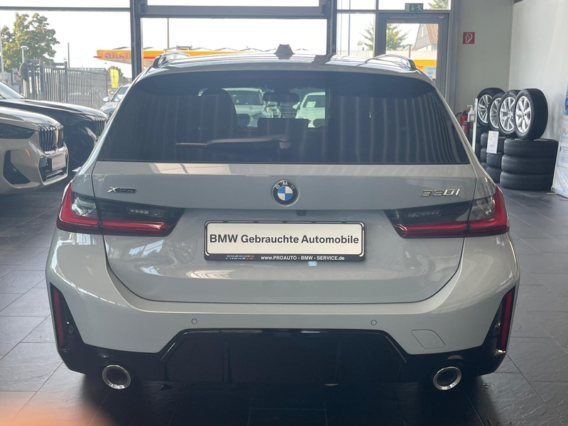 BMW 330 i xDrive Tour. M Sport HUD/PANO/AHK/360°/19" — photo 3