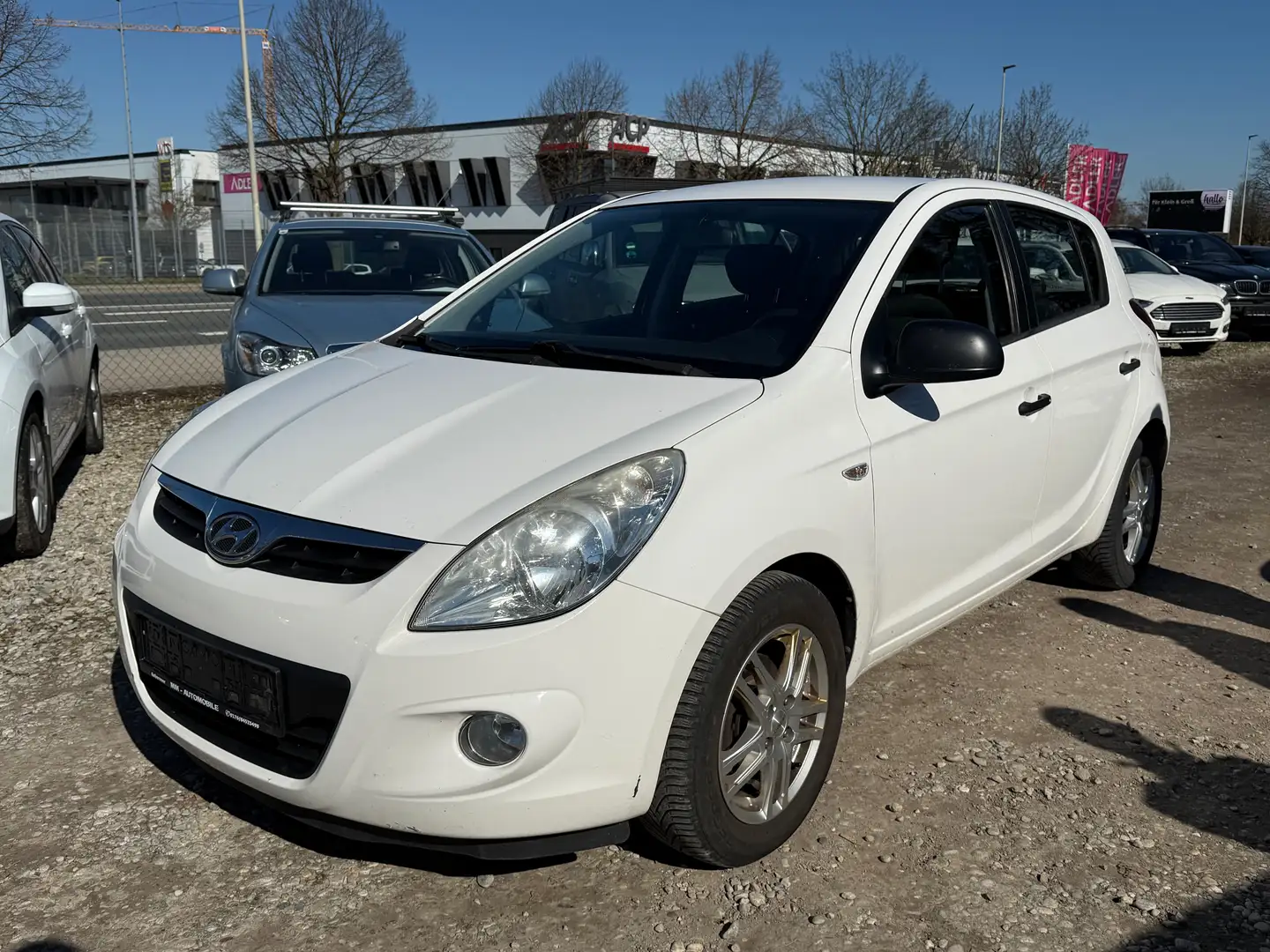 Hyundai i20 Classic Weiß - 1
