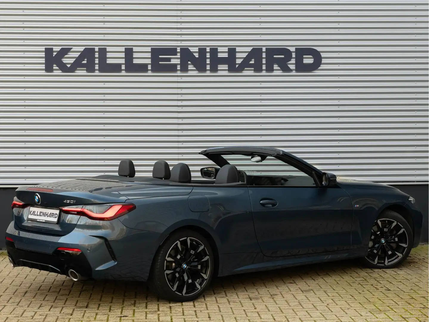 BMW 430 4-serie Cabrio 430i xDrive - M-Sport - 19 in Blau - 2