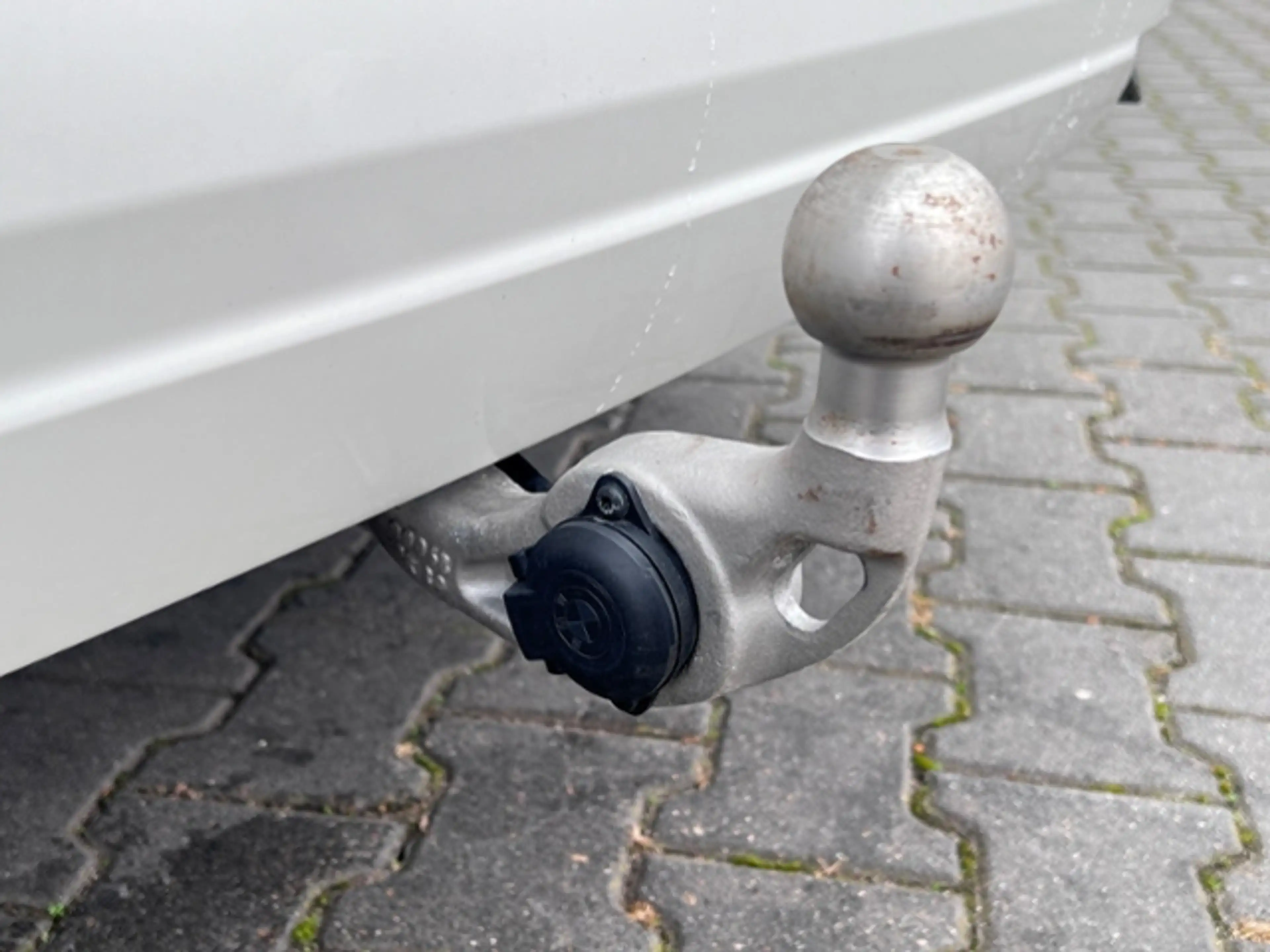 BMW 220 i adapt.LED AHK DAB Komfortzugang Active Tourer — photo 21