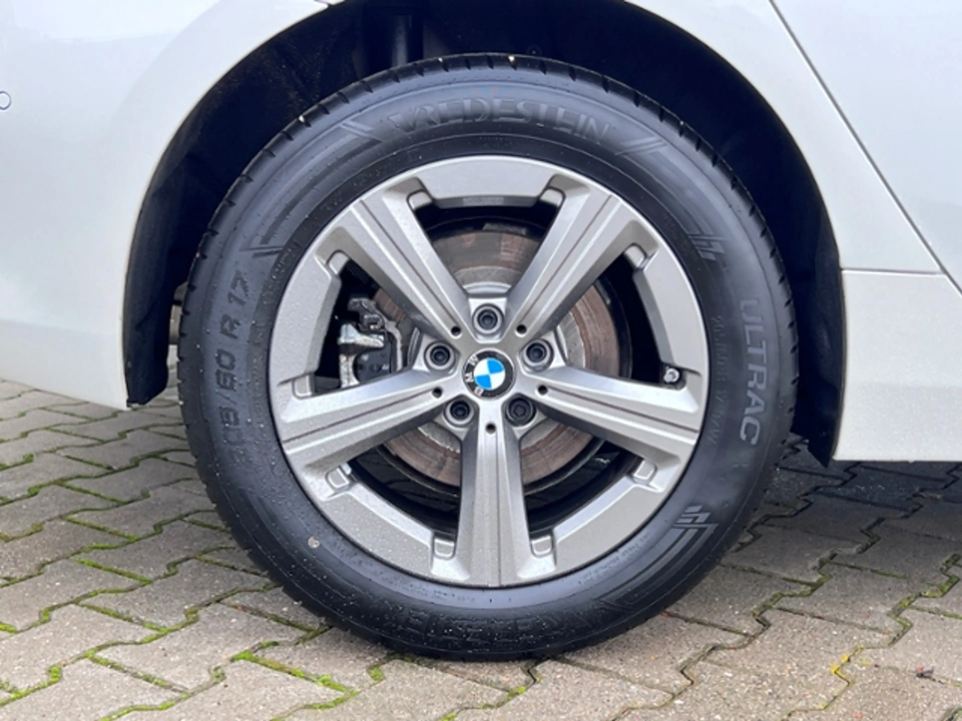 BMW 220 i adapt.LED AHK DAB Komfortzugang Active Tourer — photo 20