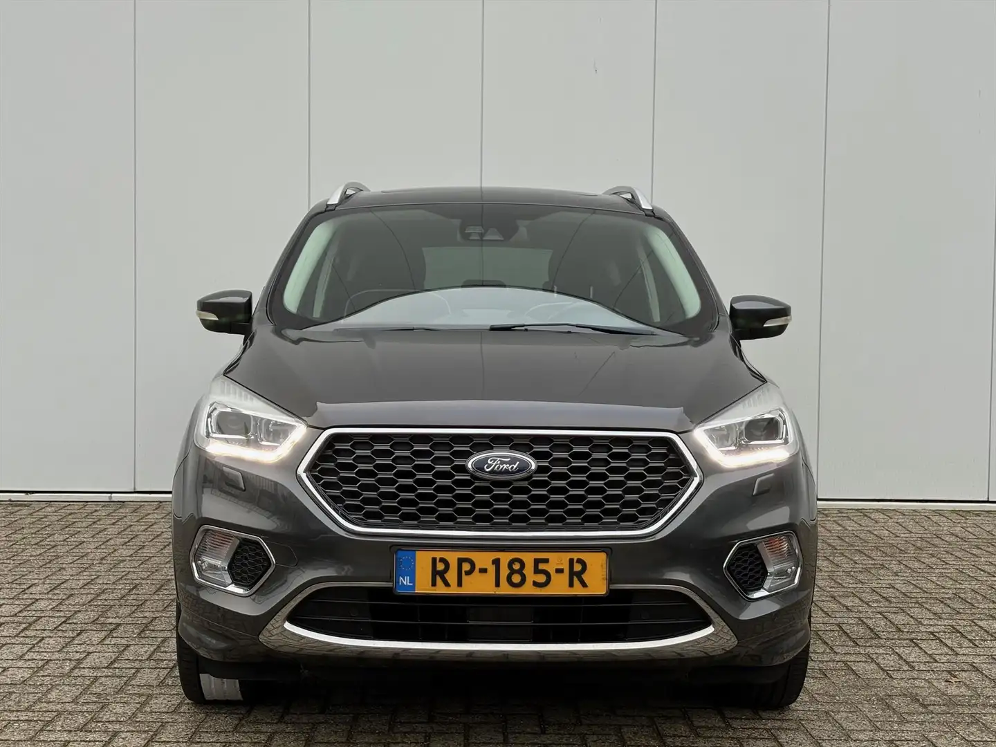 Ford Kuga 1.5 EcoBoost Vignale | Memory | Stoel- en Stuurver Gris - 2
