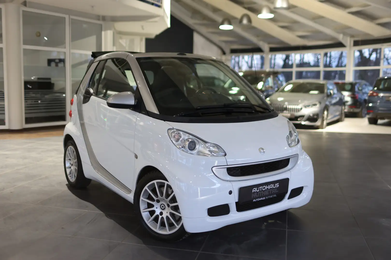 smart forTwo CABRIO MHD SOFTTOUCH KLIMA SITZHEIZUNG Blanc - 2