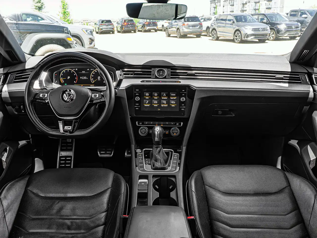Volkswagen Arteon photo Volkswagen Arteon