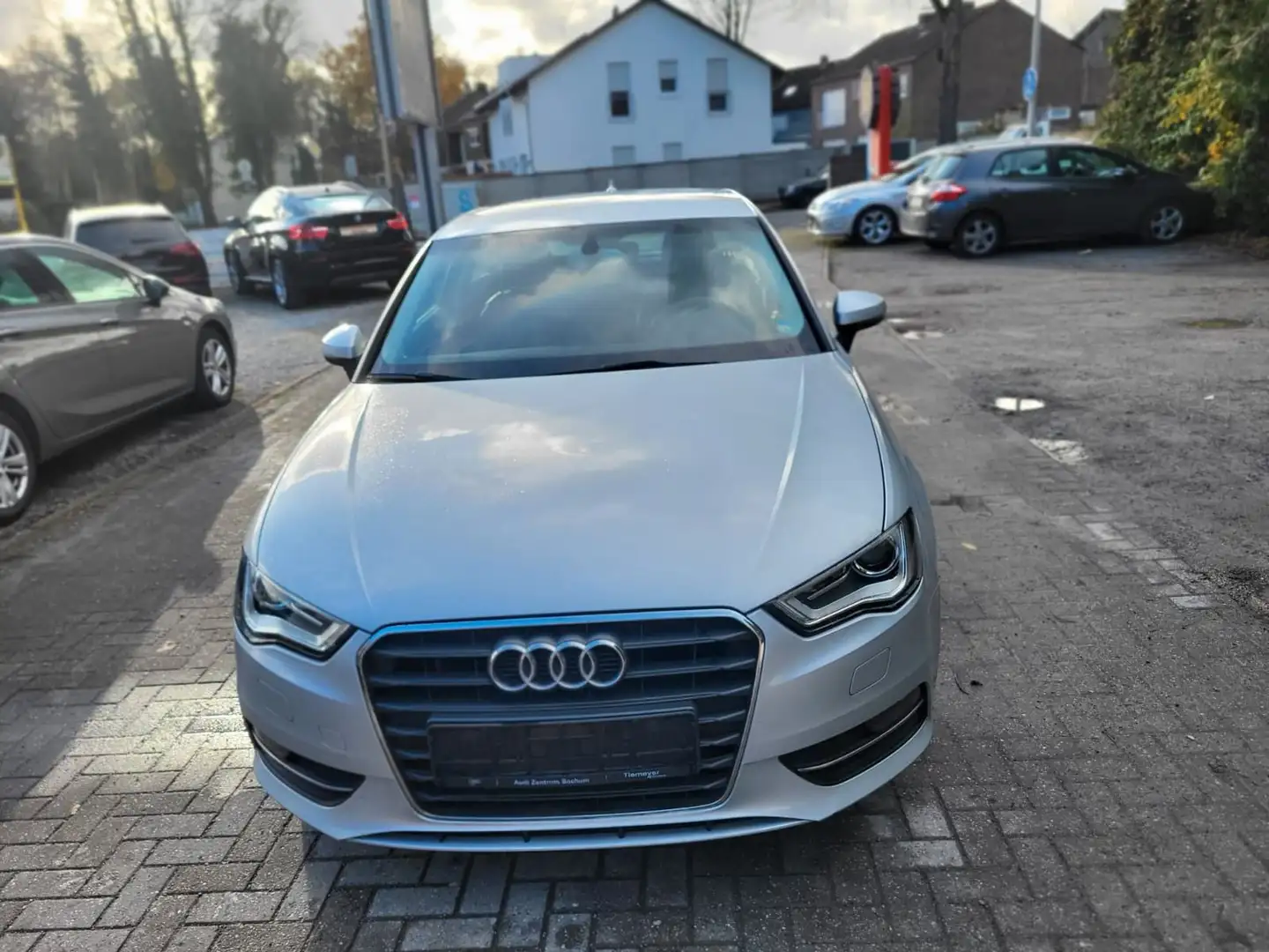 Audi A3 attraction Argent - 1
