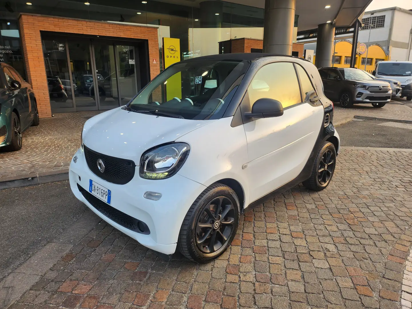 smart forTwo Fortwo III  1.0 Youngster 71cv c/S.S. MANUALE Blanc - 1