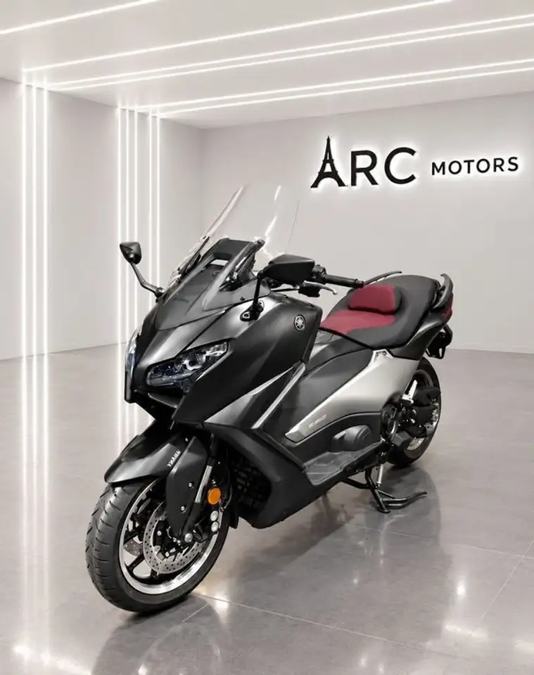 Yamaha Tmax 560