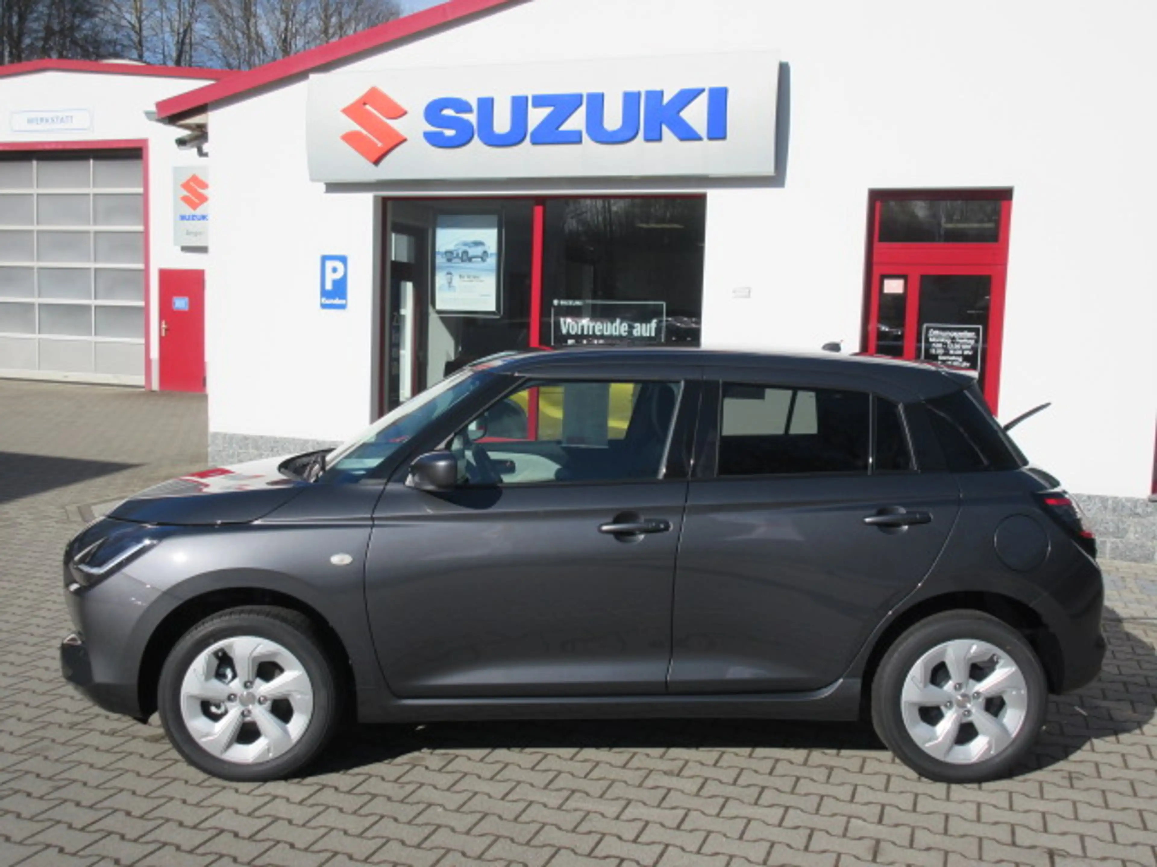 Suzuki Swift 1.2 Hybrid Allgrip MT Comfort inkl. Satz Winterräder — photo 3