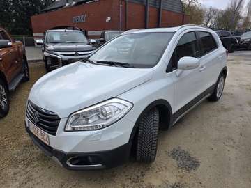 1.6i GLX CVT AUTO CAMERA PANO BI-XENON CRUISE EU6b