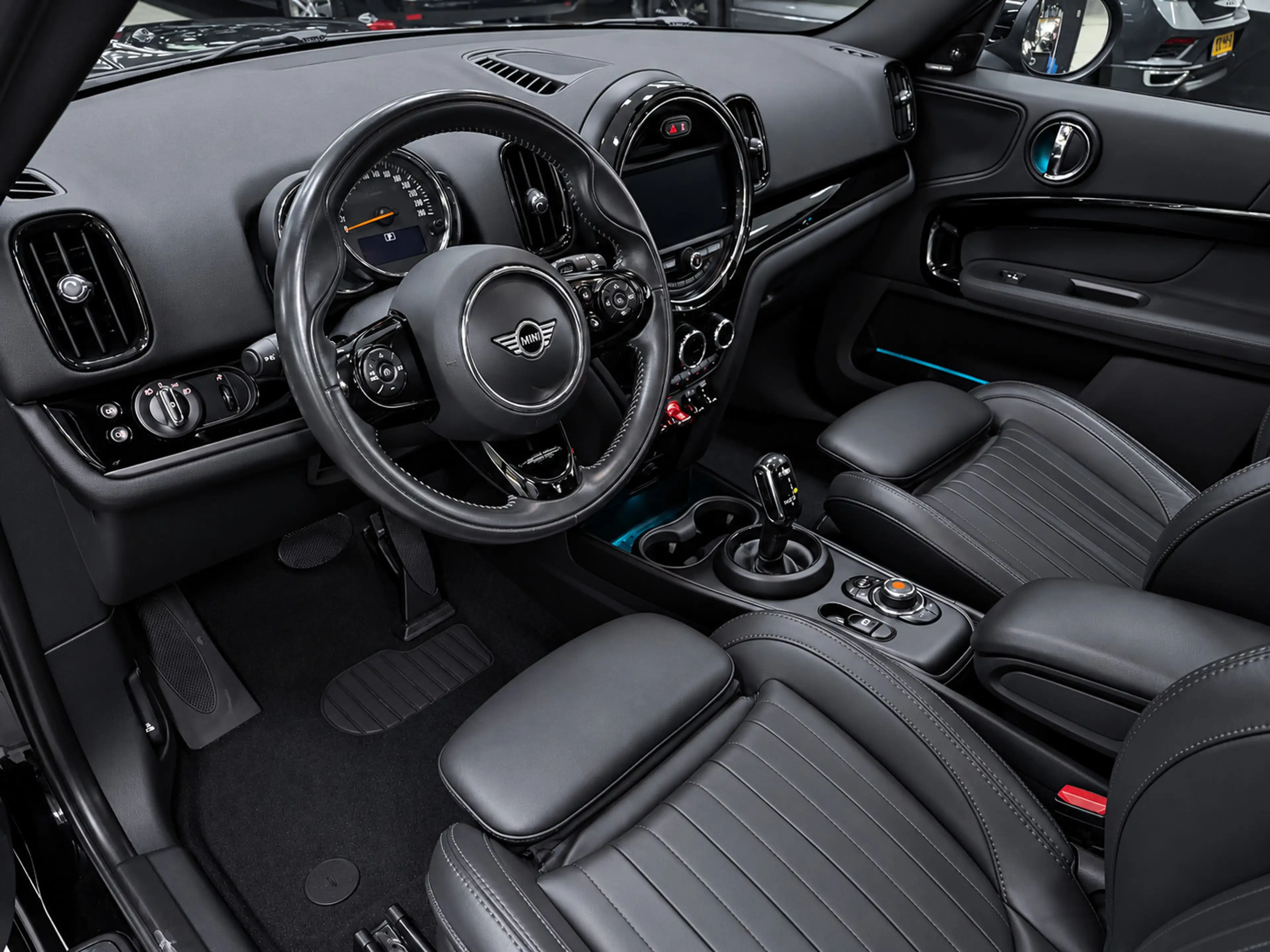 MINI Cooper Countryman 1.5 Chili PANO/LEDER/H-KARDON/NAVI/CAM/CARPLAY/ECC — photo 20