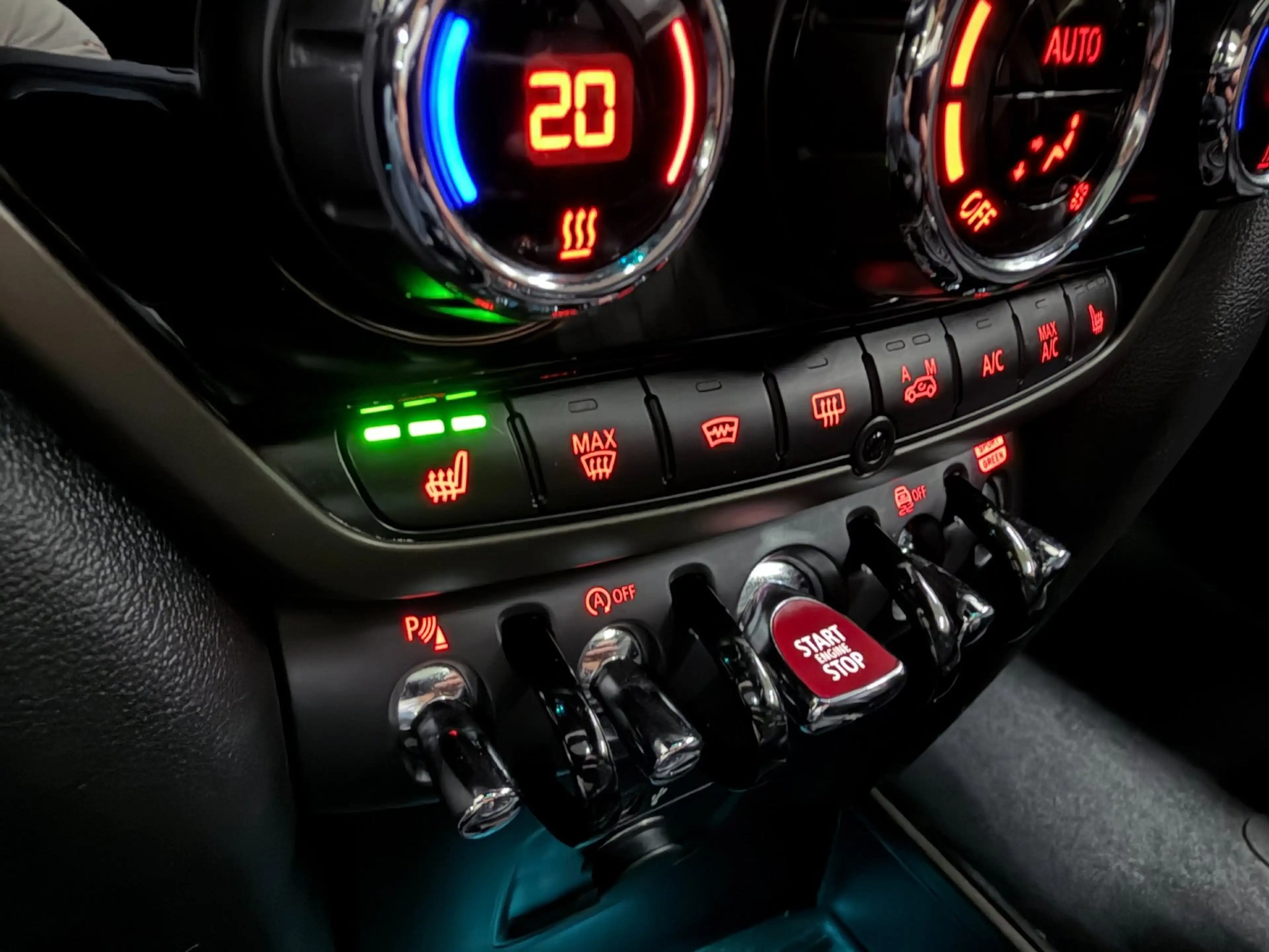 MINI Cooper Countryman 1.5 Chili PANO/LEDER/H-KARDON/NAVI/CAM/CARPLAY/ECC — photo 25